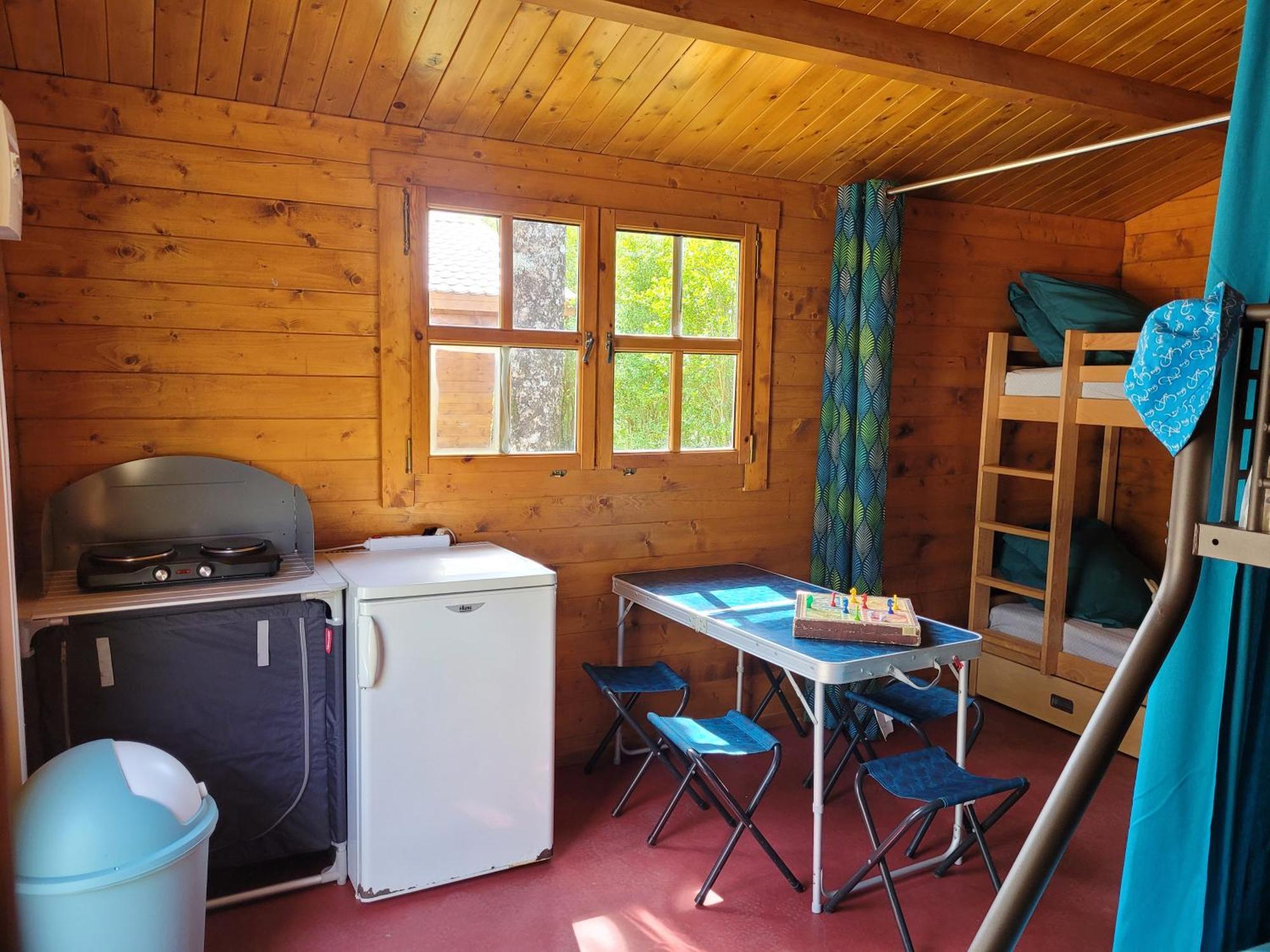 Camping Les 2 Salamandres Arces-sur-Gironde Bagian luar foto