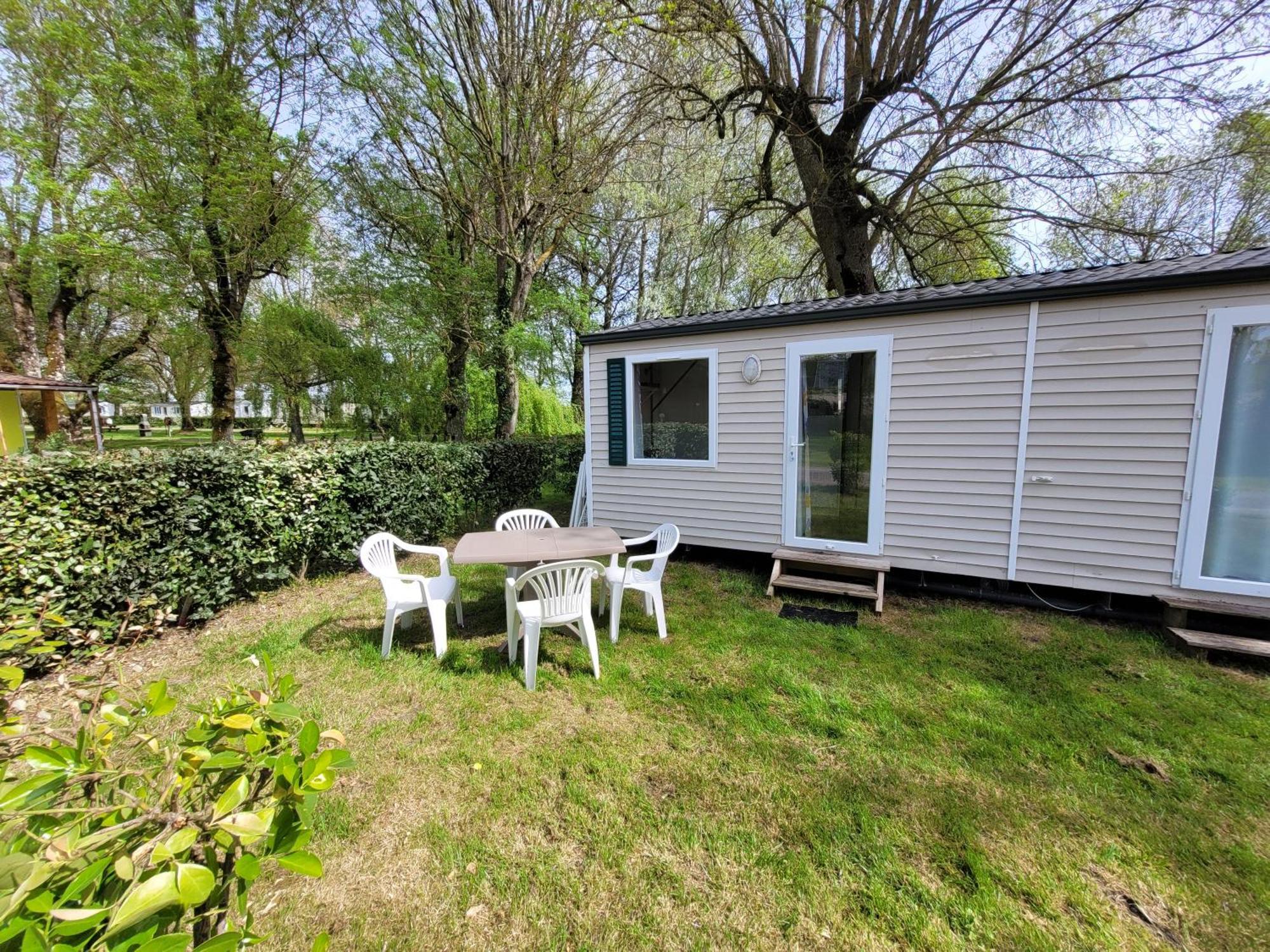 Camping Les 2 Salamandres Arces-sur-Gironde Bagian luar foto